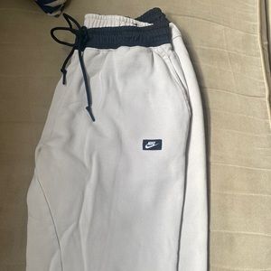 White Nike Joggers